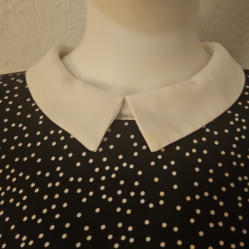FAITH & JOY Black and White Polka Dot Pointed Flat Collar Short Sleeve Bow Tunic - Picture 5 of 8